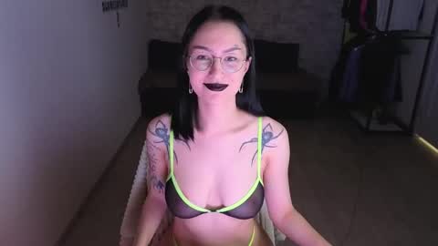 see u next time  0300 UTC 0 online show from 10/25/25, 10:01