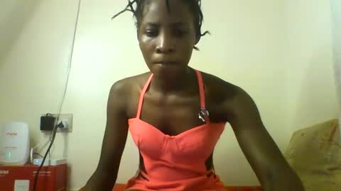 Snapshot of raylucia chatting on 04/24/26, 12:46 ray online show from 04/24/26, 12:46