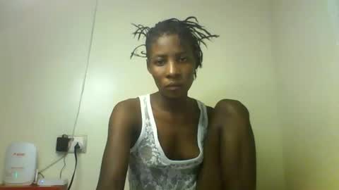 Snapshot of raylucia chatting on 04/28/26, 02:33 ray online show from 04/28/26, 02:33