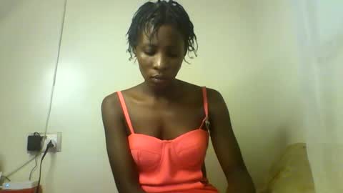 Snapshot of raylucia chatting on 05/02/26, 05:51 ray online show from 05/02/26, 05:51