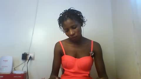 Snapshot of raylucia chatting on 05/03/26, 06:19 ray online show from 05/03/26, 06:19