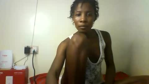 Snapshot of raylucia chatting on 05/06/26, 02:29 ray online show from 05/06/26, 02:29