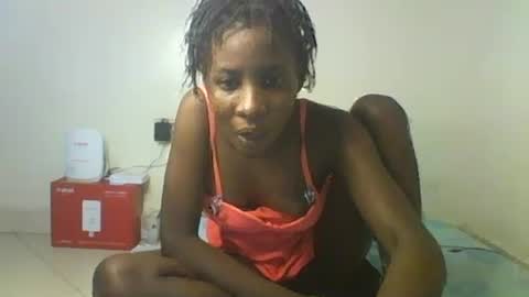 Snapshot of raylucia chatting on 05/12/26, 06:38 ray online show from 05/12/26, 06:38
