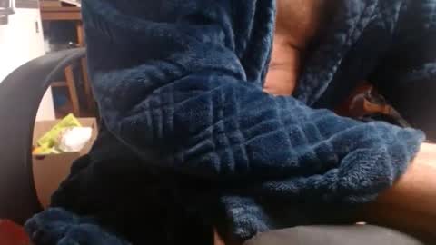 Snapshot of raysmith77777777 chatting on 12/14/25, 02:11 Ray online show from 12/14/25, 02:11