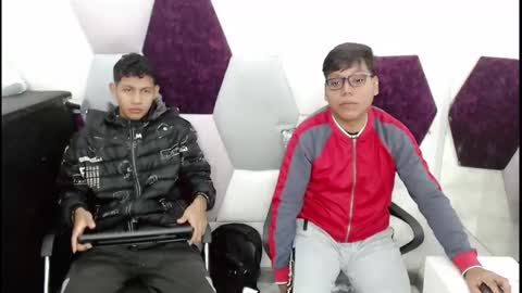 Snapshot of raystewart_ chatting on 10/31/25, 02:01 raystewart  online show from 10/31/25, 02:01