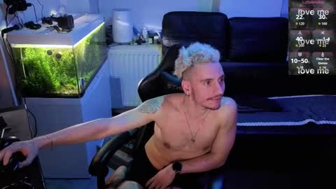 Rayzel online show from 02/04/26, 12:05