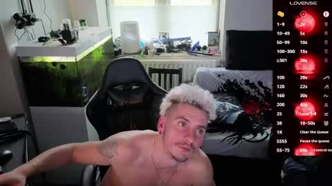 Rayzel online show from 03/07/26, 04:15