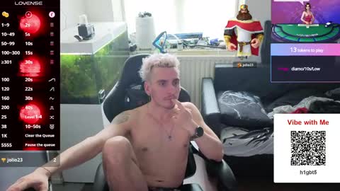 Rayzel online show from 05/17/26, 12:12