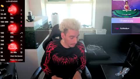 Rayzel online show from 06/25/26, 03:38