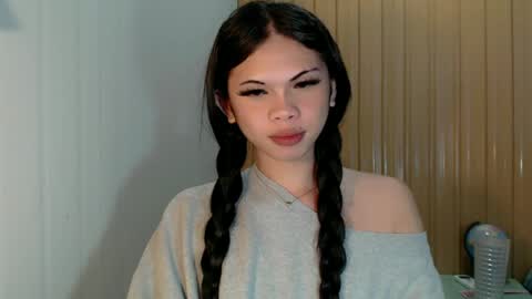 Snapshot of raze_fuckzx chatting on 06/16/26, 10:34 cindy online show from 06/16/26, 10:34
