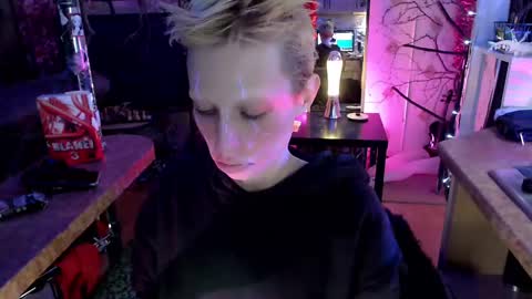  Yrriel Strife Candy-Demon Caveboy mr. Cringe   online show from 12/03/24, 07:54