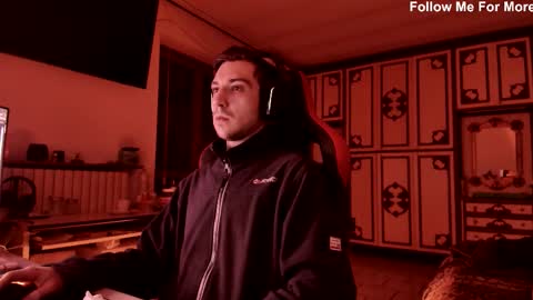 rcomi4 online show from 11/12/25, 04:35