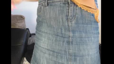 Snapshot of real_36_dd chatting on 10/12/25, 04:06 Fannie online show from 10/12/25, 04:06