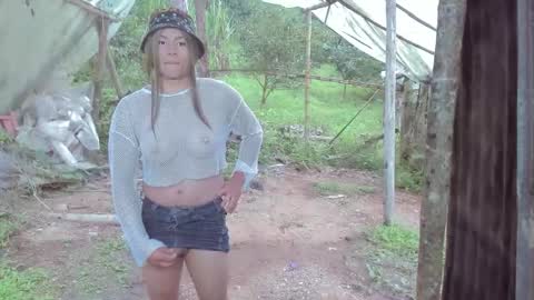 Snapshot of real__cameron chatting on 11/29/25, 12:30 real__cameron online show from 11/29/25, 12:30