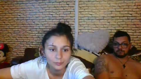 Snapshot of real_coupl3 chatting on 11/28/25, 08:00 real_coupl3 online show from 11/28/25, 08:00