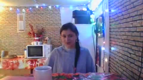 Snapshot of real_coupl3 chatting on 01/11/26, 08:52 real_coupl3 online show from 01/11/26, 08:52