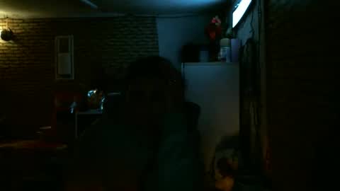 Snapshot of real_coupl3 chatting on 01/15/26, 08:23 real_coupl3 online show from 01/15/26, 08:23