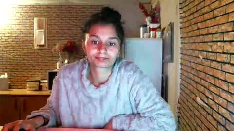 Snapshot of real_coupl3 chatting on 03/16/26, 07:29 real_coupl3 online show from 03/16/26, 07:29