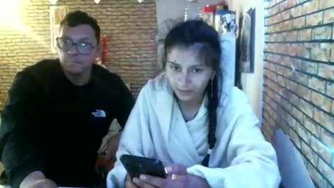 Snapshot of real_coupl3 chatting on 05/01/26, 09:25 real_coupl3 online show from 05/01/26, 09:25