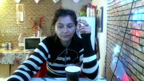 Snapshot of real_coupl3 chatting on 05/02/26, 07:02 real_coupl3 online show from 05/02/26, 07:02
