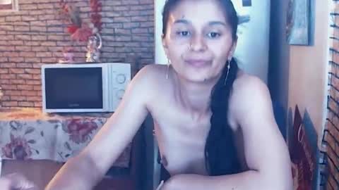Snapshot of real_coupl3 chatting on 05/15/26, 07:43 real_coupl3 online show from 05/15/26, 07:43