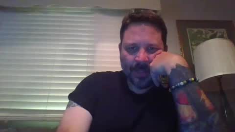 Snapshot of real_dilf1000 chatting on 10/12/25, 04:00 Bear online show from 10/12/25, 04:00