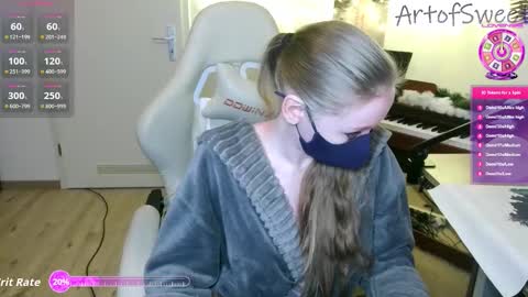 Snapshot of realartofslut chatting on 01/14/26, 07:30 realartofslut online show from 01/14/26, 07:30