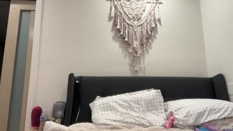 Snapshot of realjadebri chatting on 01/19/25, 02:25 Jade online show from 01/19/25, 02:25