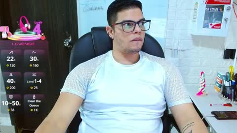 Snapshot of realjoel chatting on 04/08/26, 04:18 Joel online show from 04/08/26, 04:18