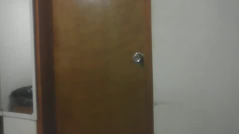 Snapshot of realmenol24k chatting on 01/16/26, 02:37 SexyFlacko online show from 01/16/26, 02:37