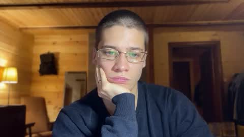 AliceEve online show from 12/01/25, 10:37