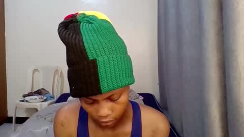 BEE AND DEE online show from 09/14/25, 03:49