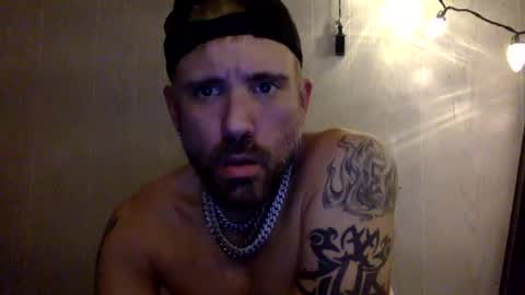 Snapshot of realzilla69 chatting on 12/17/24, 03:17 realzilla69 online show from 12/17/24, 03:17