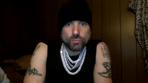 Snapshot of realzilla69 chatting on 03/02/25, 07:43 realzilla69 online show from 03/02/25, 07:43