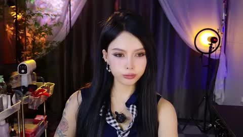 Snapshot of reaowna___ chatting on 12/13/25, 07:53 reaowna___ online show from 12/13/25, 07:53