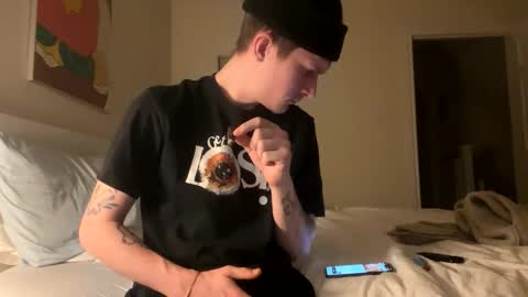 Snapshot of reasonablycurious chatting on 12/23/25, 07:17 reasonablycurious online show from 12/23/25, 07:17