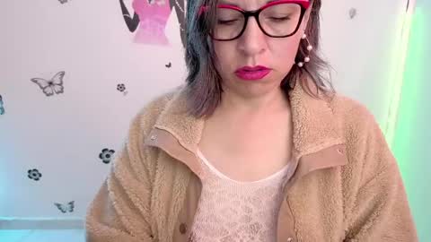 Rebbeca online show from 06/03/26, 03:17
