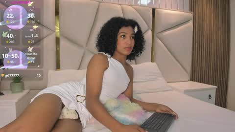 Snapshot of rebeca_brown_ chatting on 05/30/26, 11:29 Rebeca online show from 05/30/26, 11:29