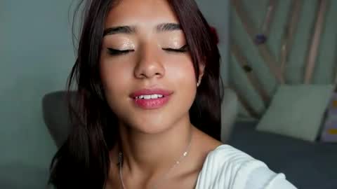 Snapshot of rebeca_cortez55 chatting on 02/04/25, 11:27  Rebecca online show from 02/04/25, 11:27