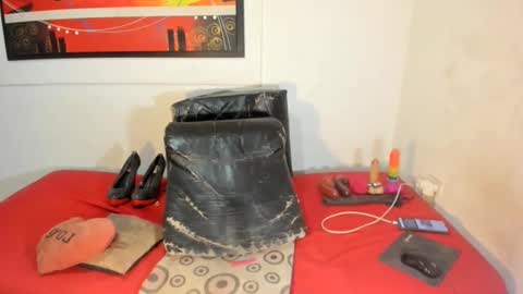 rebecabanks online show from 12/18/25, 01:55