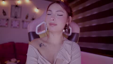 Rebeca  online show from 10/24/25, 03:52