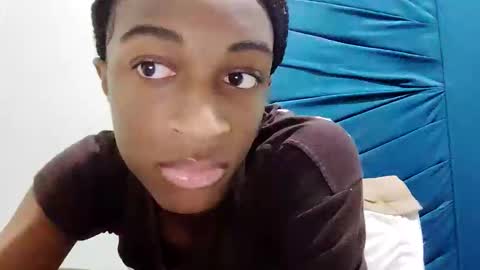 Tu mami Rebecca online show from 05/12/26, 03:25