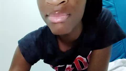 Tu mami Rebecca online show from 05/13/26, 02:09