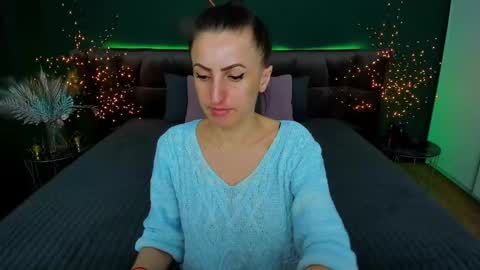 Snapshot of rebecca_diamonds chatting on 02/11/25, 06:40 rebecca_diamonds online show from 02/11/25, 06:40