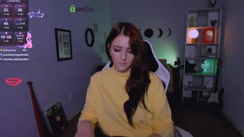 rebecca_smile_ online show from 10/02/25, 10:17