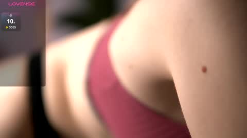 Snapshot of rebeccarese chatting on 05/25/26, 08:31 Rebecca online show from 05/25/26, 08:31