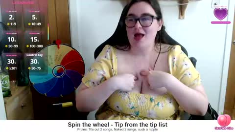 Snapshot of rebeccasummercam chatting on 05/18/26, 09:31 rebeccasummercam online show from 05/18/26, 09:31