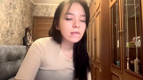 Sofia online show from 12/05/25, 02:25