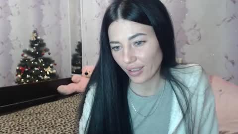 Snapshot of rebeka_08 chatting on 12/18/25, 05:19 Rebeka 08 online show from 12/18/25, 05:19