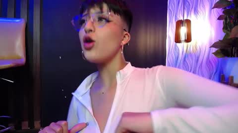 Snapshot of rebeka_baker chatting on 02/01/25, 12:07 REBEKA online show from 02/01/25, 12:07